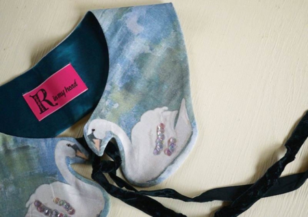 R in my head　つけ襟