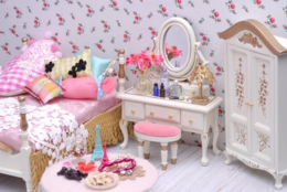 乙女のためのファションアイテムを集めたアパレル合同展示会。ガールズ4